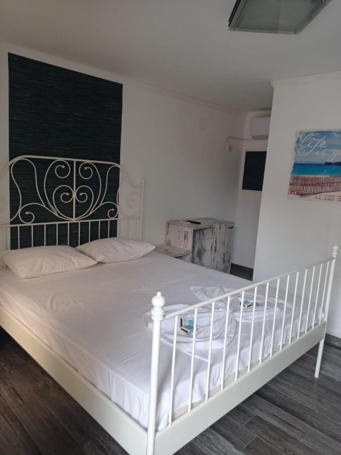 Hotel Casa Marronne à Costinesti Extérieur photo